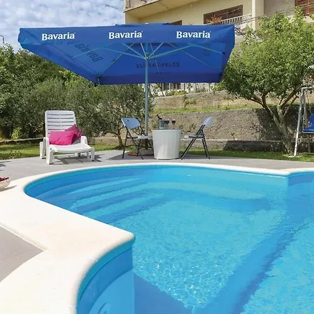 Ema Villa Tugare